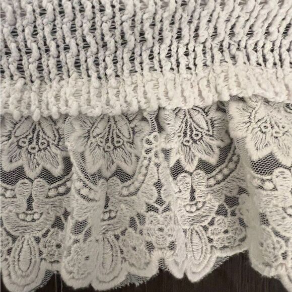 Wallamanda Ivory Knit Sweater with Lace Trim, Small - Picture 5 of 5